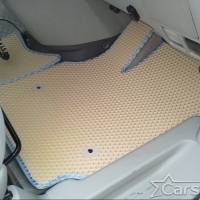 Коврики текстильные на Toyota Noah-Voxy II пр.руль (2007-2015) Без салазок