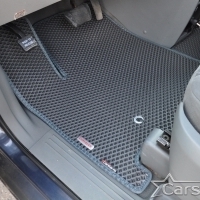 Автомобильные коврики EVA на Chrysler Town & Country V (2007->) 2 ряд: кресла 2+1 без прохода