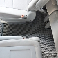 Автомобильные коврики EVA на Chrysler Town & Country V (2007->) 2 ряд: кресла 2+1 без прохода